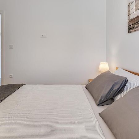 Apartments Juraj Петркане Екстериор снимка