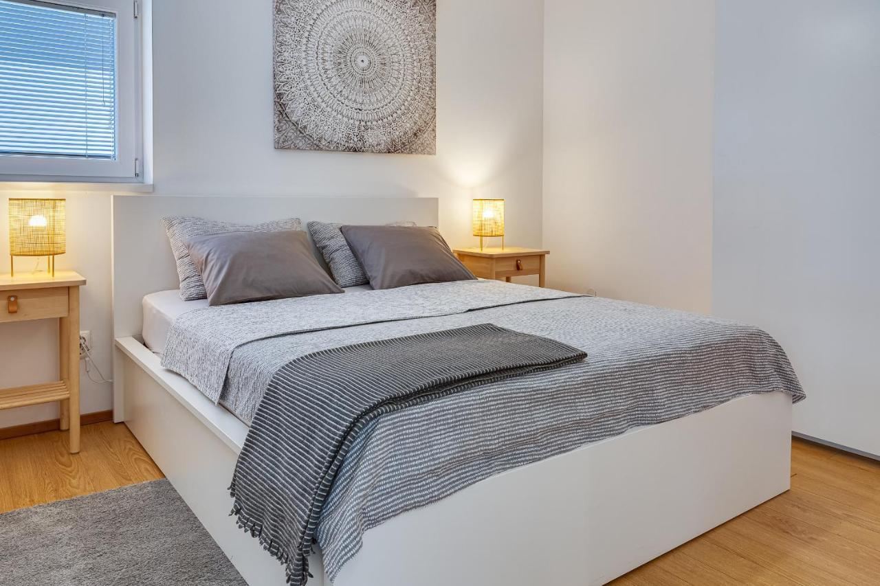 Apartments Juraj Петркане Екстериор снимка