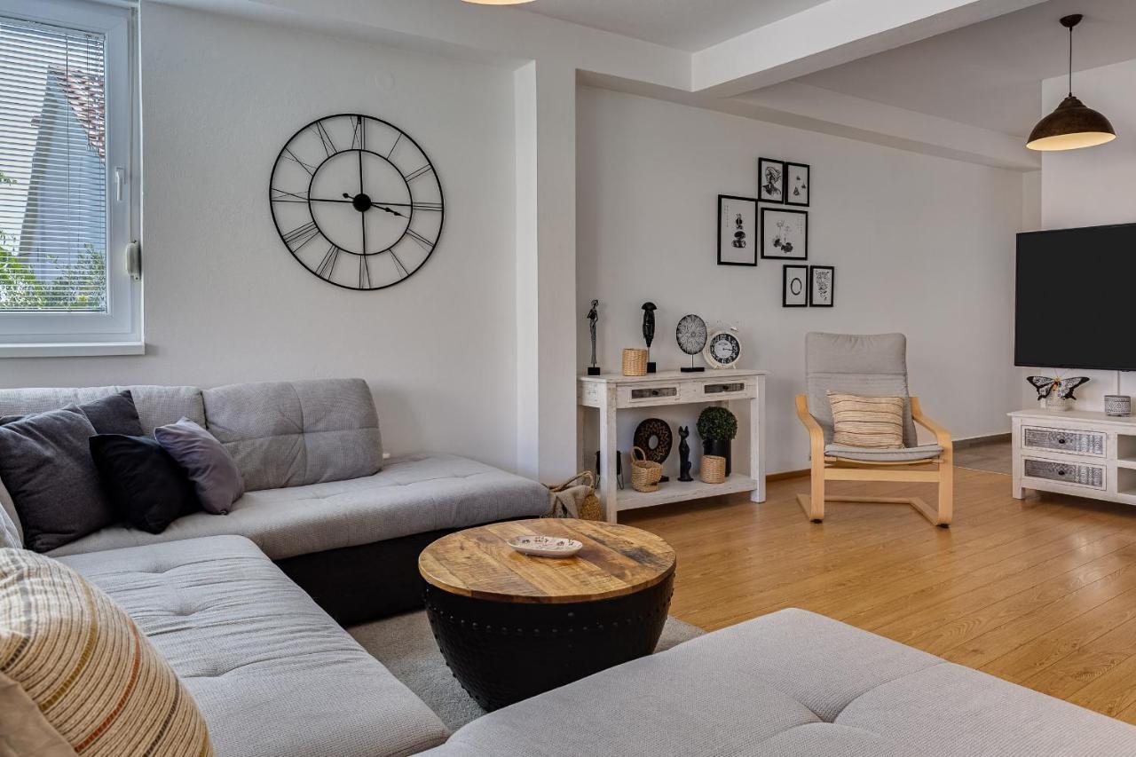 Apartments Juraj Петркане Екстериор снимка